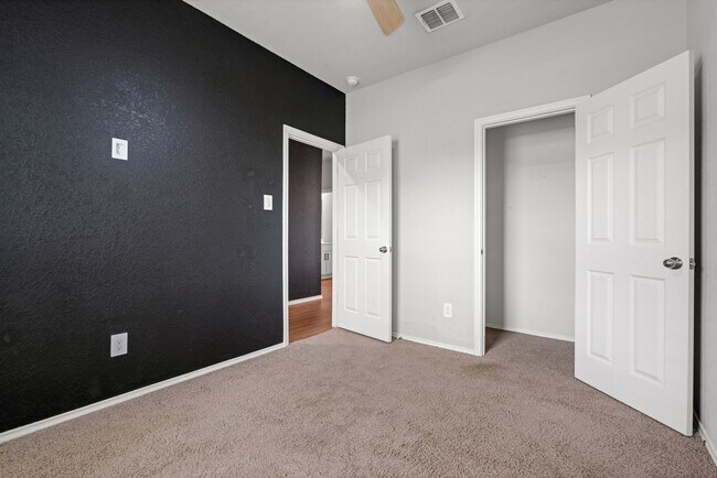 Building Photo - Charming 4-Bedroom Home in Elmendorf!