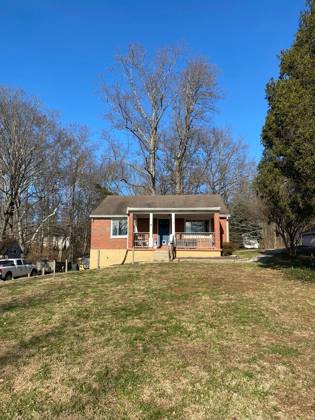 Building Photo - 9645 Loveland Madeira Rd