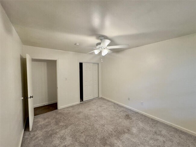 Building Photo - 4708 Red River St