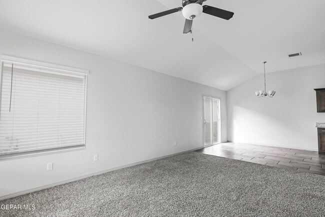 Building Photo - 461 Villa Ysleta