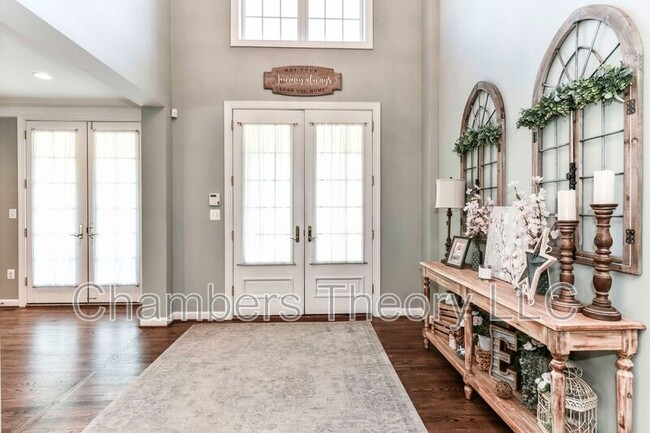 Building Photo - 25798 S Village Dr