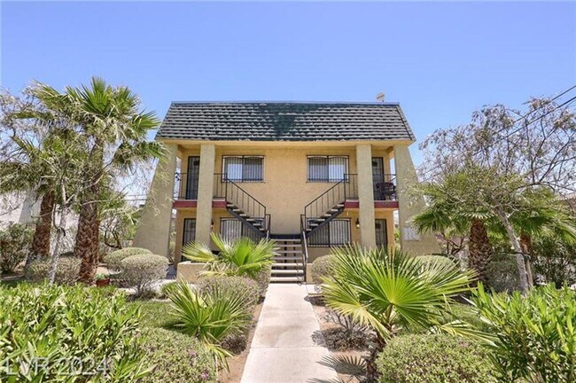 Building Photo - Modern Comfort in a Charming 2-Bed, 2-Bath Upstairs Unit! *  MOVE IN SPECIAL *