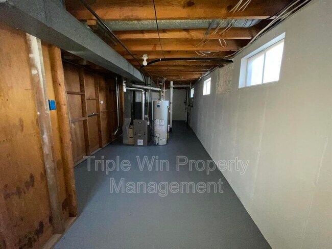 Building Photo - 1225 Carla Dr