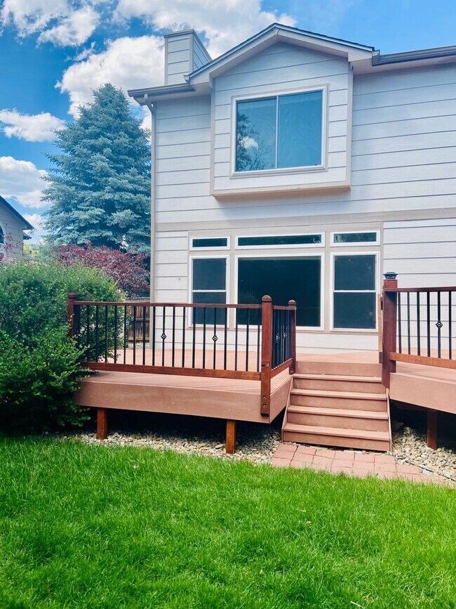 Building Photo - Rental