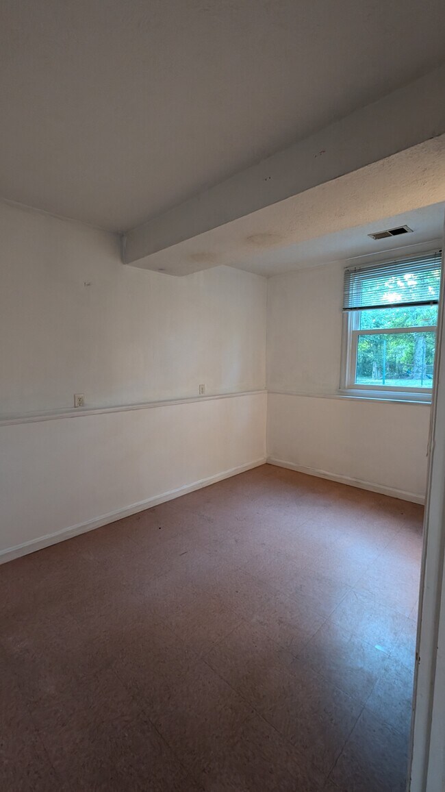 Building Photo - 12618 Pinecrest Rd