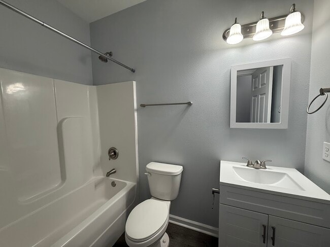 Building Photo - 1725 Holton St