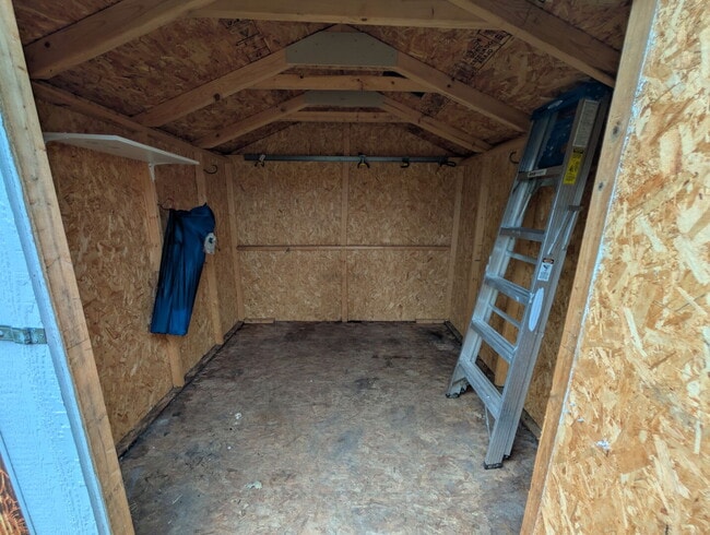 Building Photo - 216 N 9th St