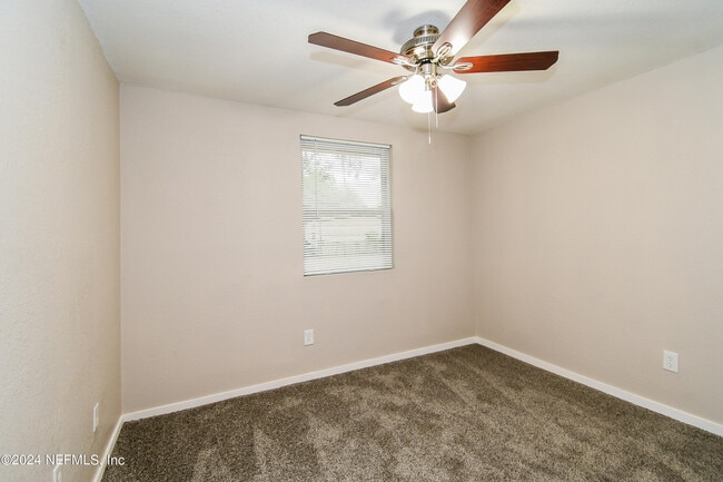 Building Photo - 1349 Eagle Cove Rd N