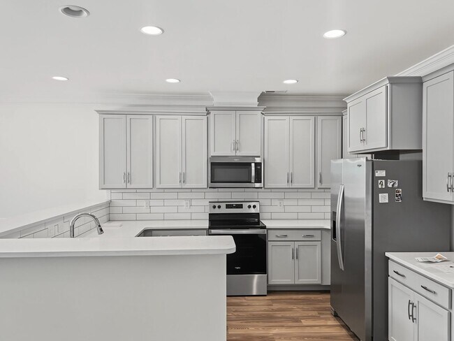 Building Photo - 1018 Bonanza Ln