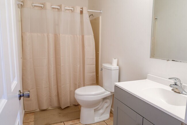 Building Photo - 150 Bart Greene Dr