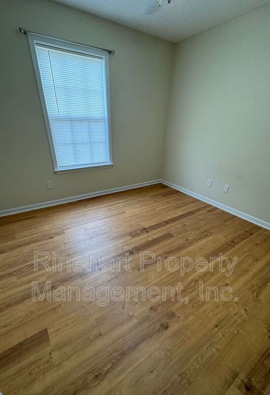 Building Photo - 5027 Drake Pond Ln