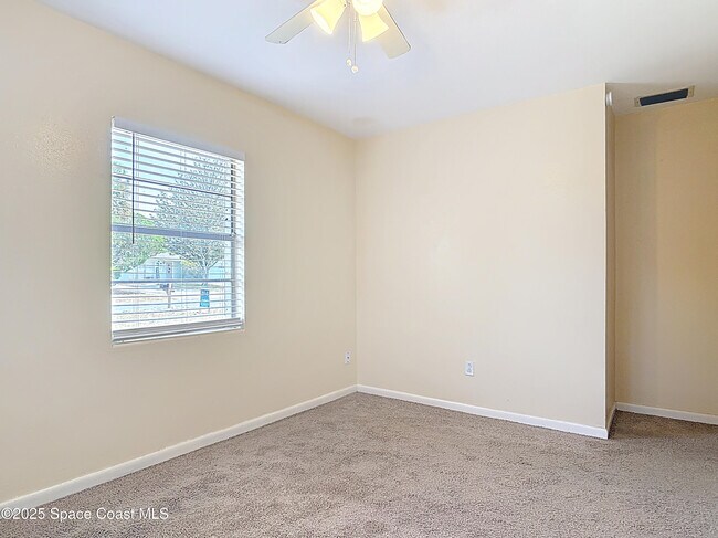 Building Photo - 1590 Hilldale Rd