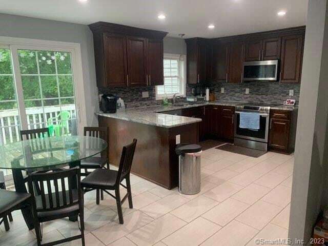 Building Photo - 994 Bunker Hill Ave