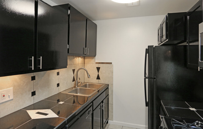 Interior Photo - Washington House Apartments