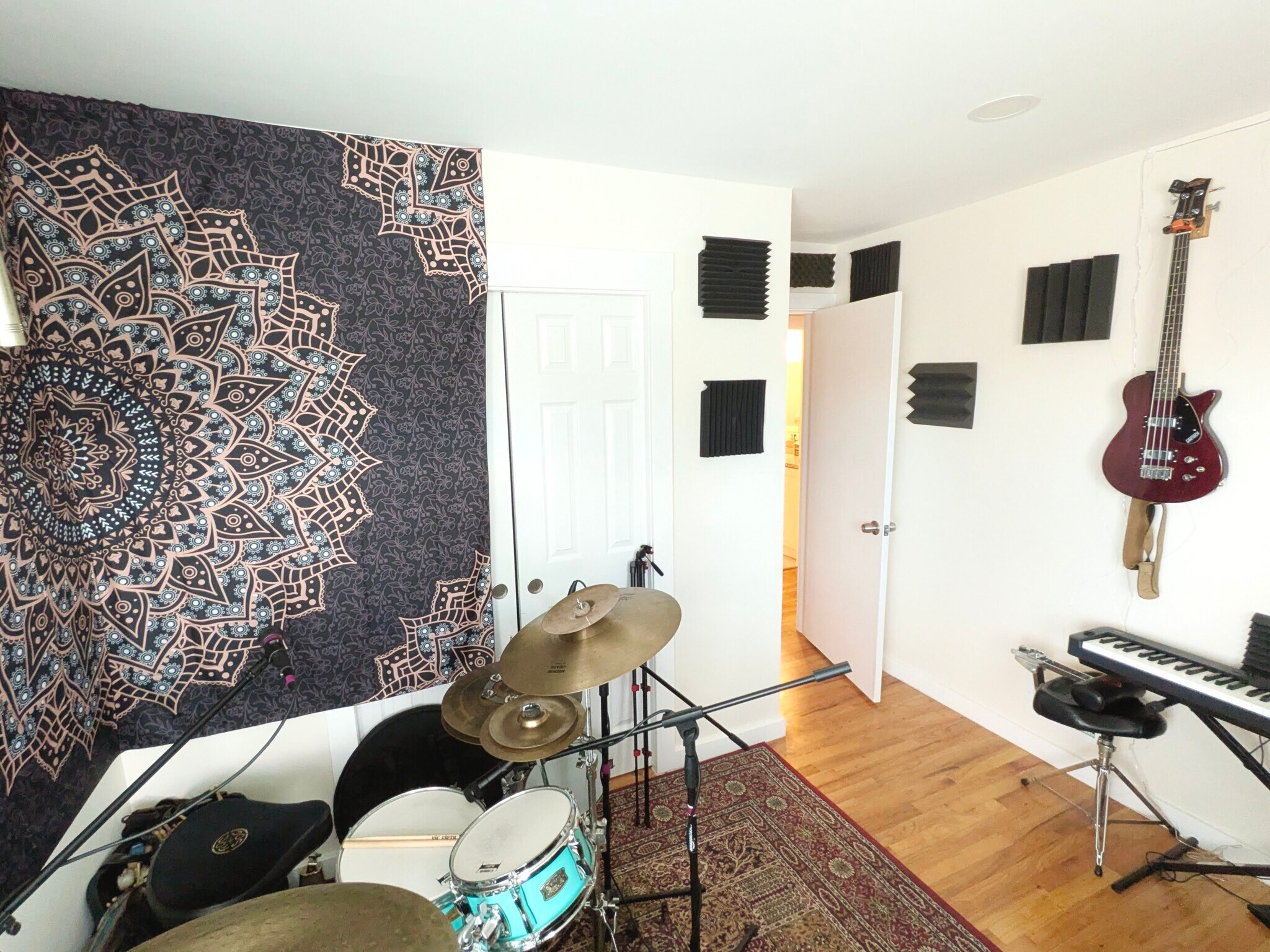 Building Photo - 850 S Osage St