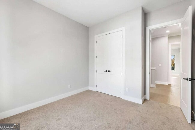 Building Photo - 2035 Parkside Ln