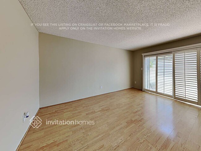 Building Photo - 9645 Karmont Ave