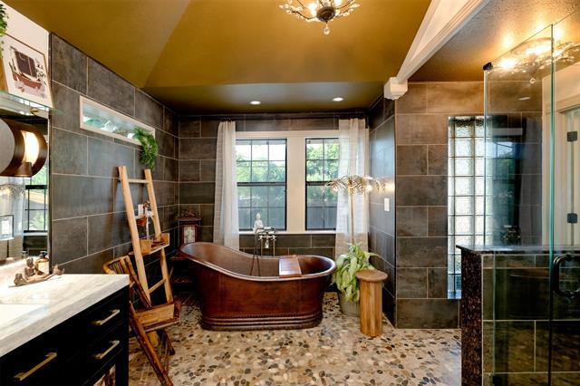 Building Photo - 803 Brookhurst Dr