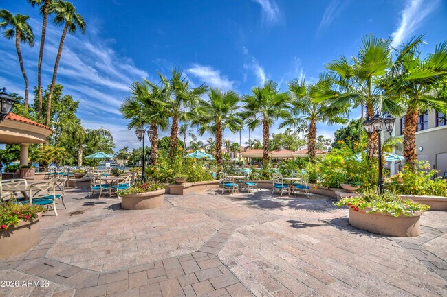 Building Photo - 2201 E Tahitian Way