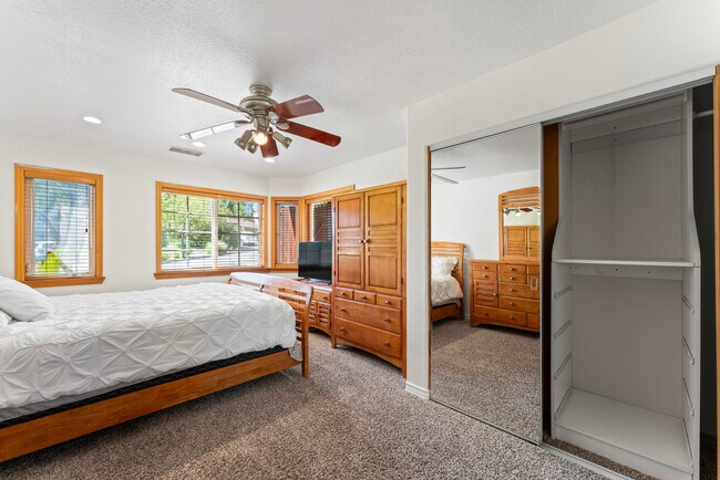 Building Photo - 27932 Calypso Ln