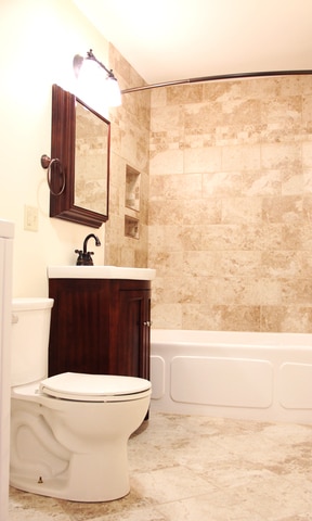 Building Photo - 69 Spring St