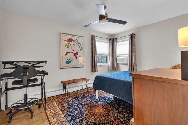 Building Photo - 1 bedroom in Chicago IL 60630