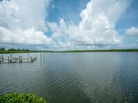 Building Photo - 5151 Jimmy Buffett Mem Hwy