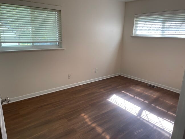 Building Photo - 11566 Framingham Dr