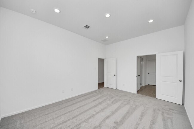 Building Photo - 3040 Ash Ray Dr