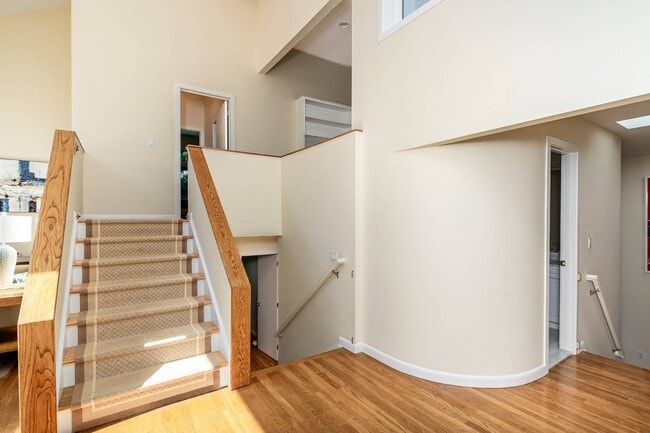 Building Photo - 177 Cove Hollow Rd