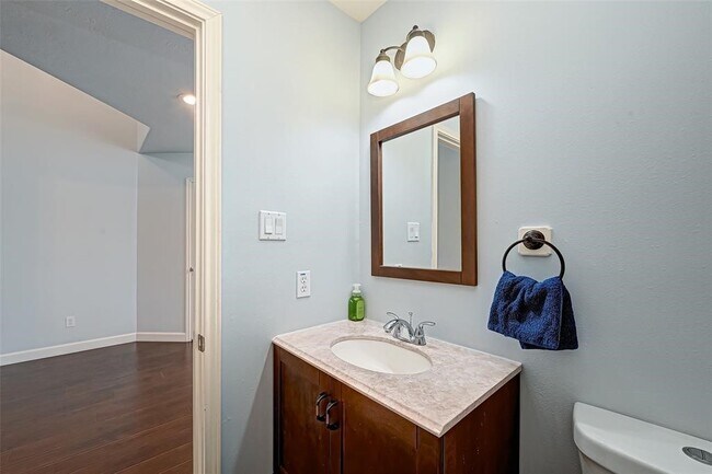 Building Photo - 2214 Falcon Knoll Ln