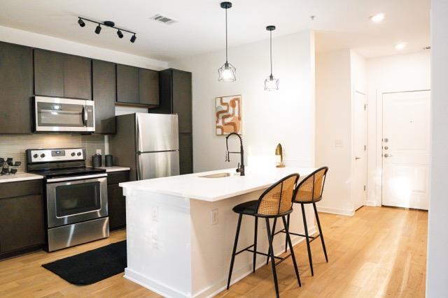 Building Photo - 2505 Thornton Rd