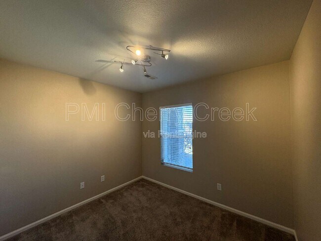 Building Photo - 12839 Mayfair Way