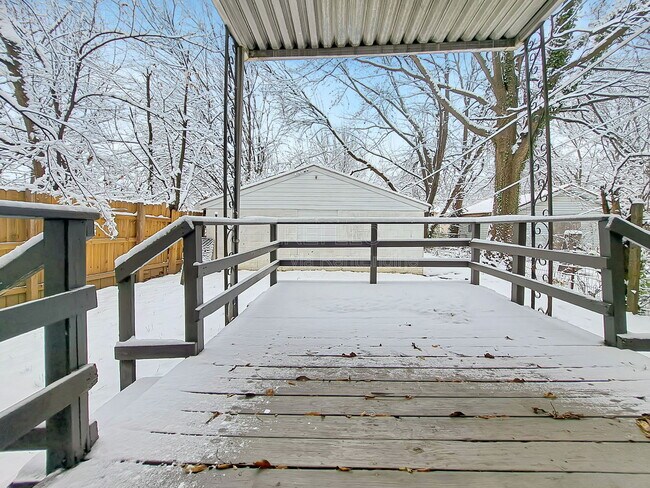 Building Photo - 1793 W Lee St