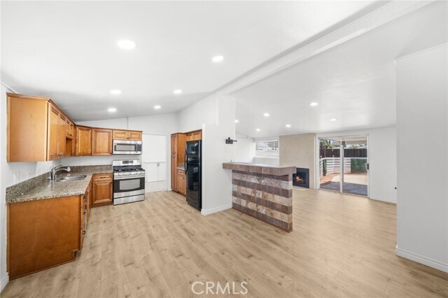 Building Photo - 1610 N Amador Ave
