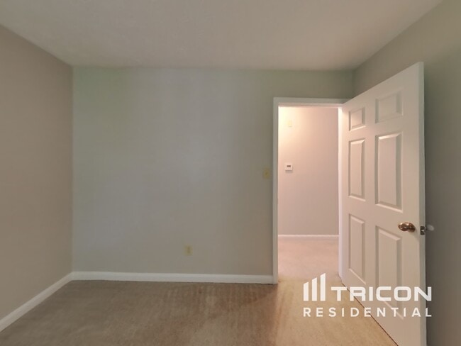 Building Photo - 3149 Sextant Dr