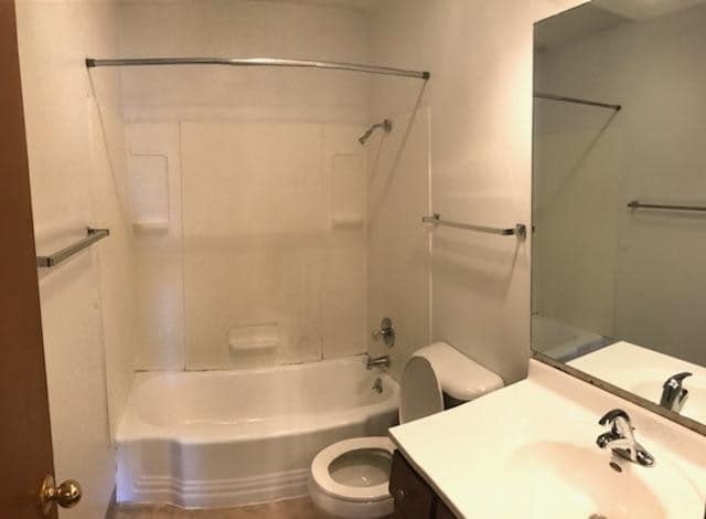 Bath - Grand Terrace Apartments