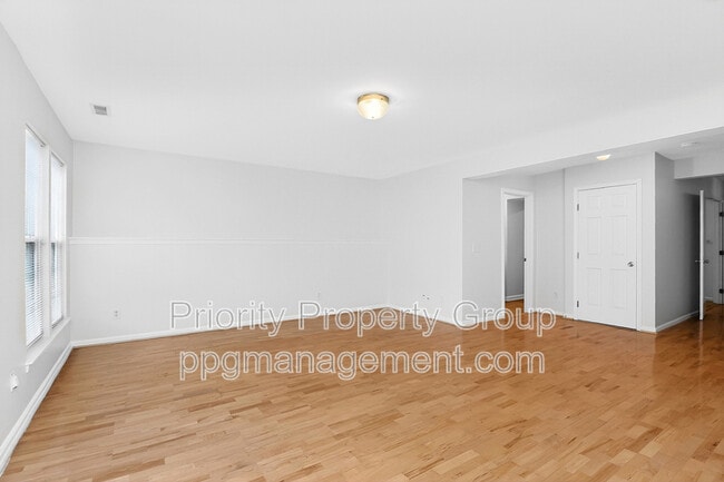 Building Photo - 12304 Verdant Ct