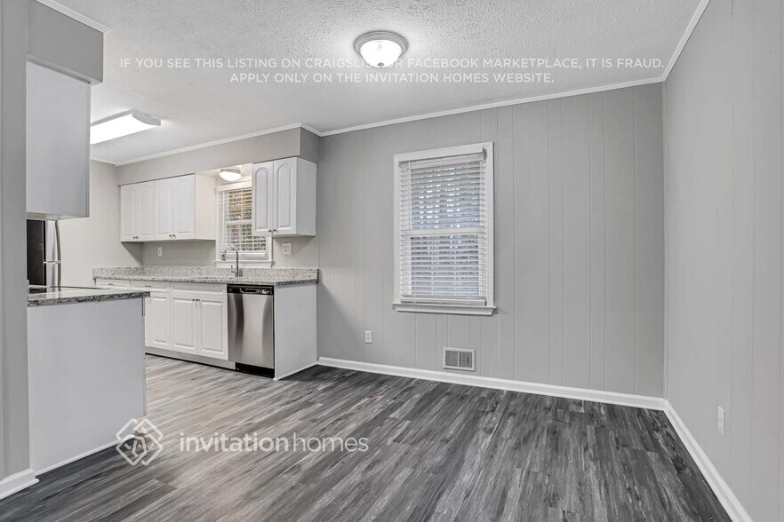 Building Photo - 3780 Cherokee Trails Dr SW