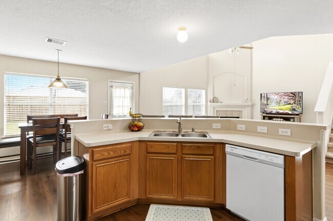 Building Photo - 20214 Ribbonwood Point Ct