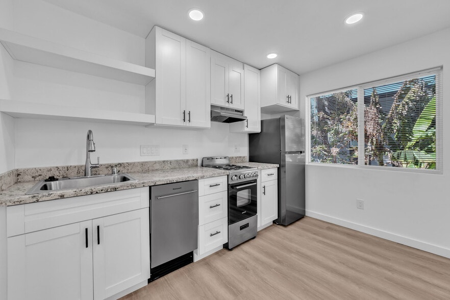 Building Photo - 1226 E St