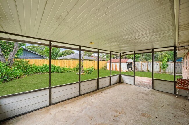 Building Photo - 21122 Southern Colony Ct