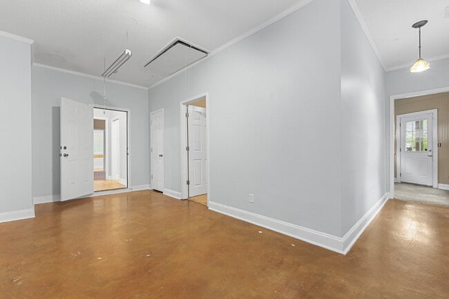 Building Photo - 406 Aspen Ct