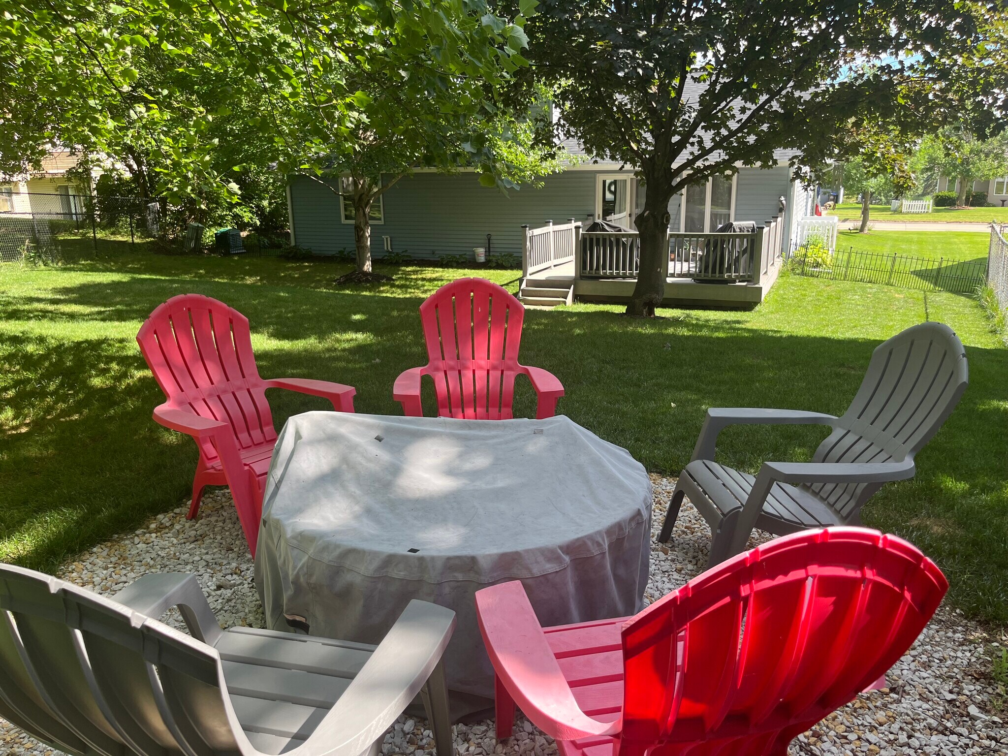 Building Photo - 1909 Holiday Rd