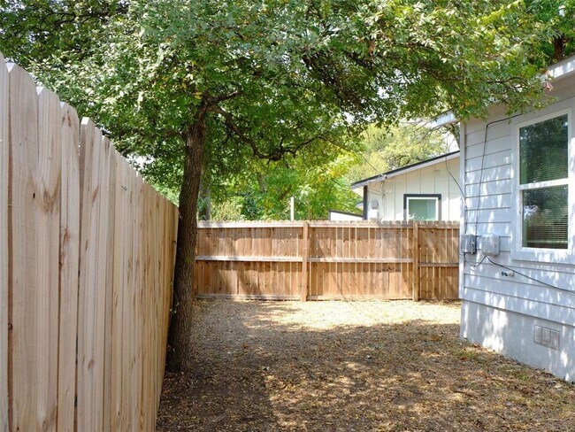 Building Photo - 1401 Marcus Pl