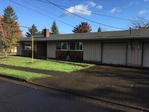 Building Photo - 144-4312/4314 Holly Lane