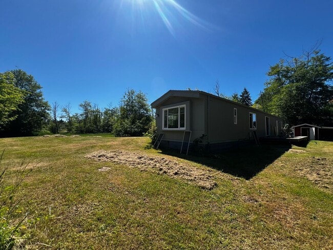 Building Photo - Remodeled 3BD 2BA in Ferndale!