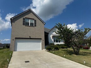 Building Photo - Cute 4BR Home in Perfect Location