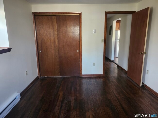 Building Photo - 16 Polly Rd