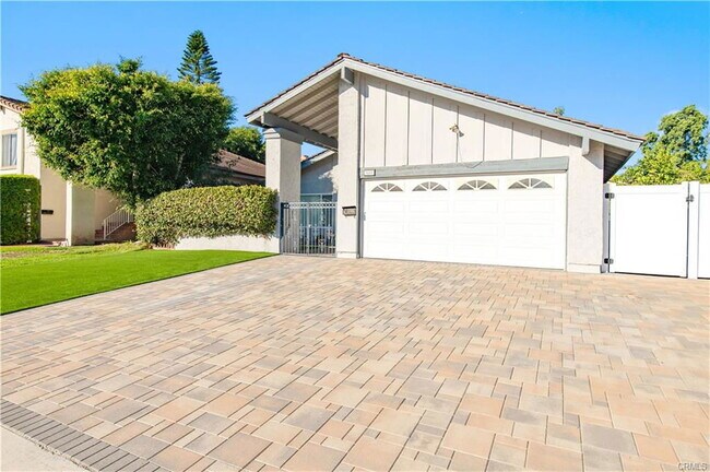 Building Photo - 3481 Eboe St